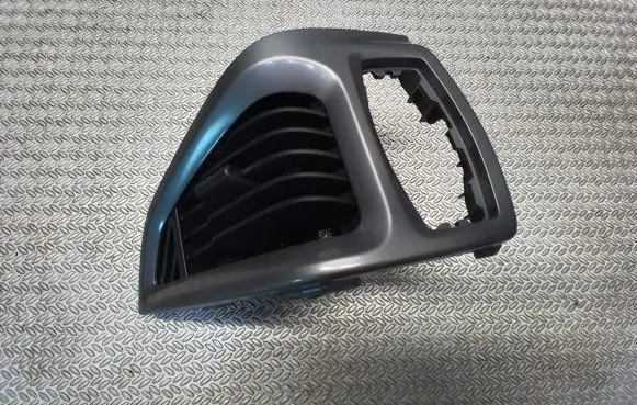 Dash center air vent grill