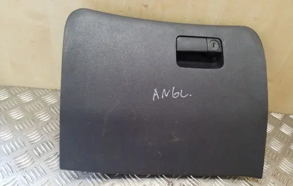 KIA Sportage Glove box lid/cover KM84502A