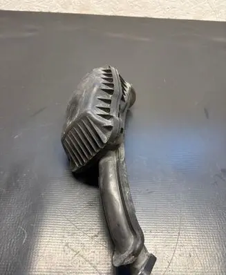 Intake resonator