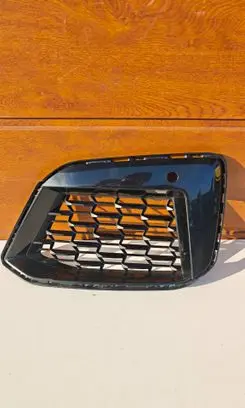 BMW 5 G30 G31 G38 Front bumper lower grill 8098669