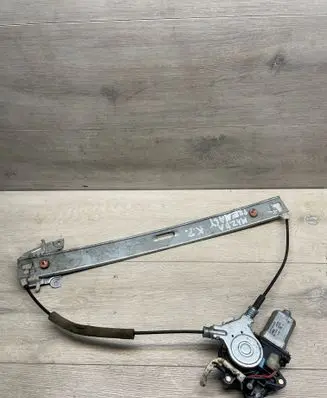Mazda Premacy Front door window regulator motor 8620400024 CM010440G