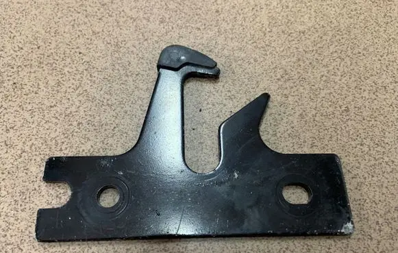 Audi A6 S6 C7 4G Engine bonnet/hood lock/latch loop/hook 4G0823485