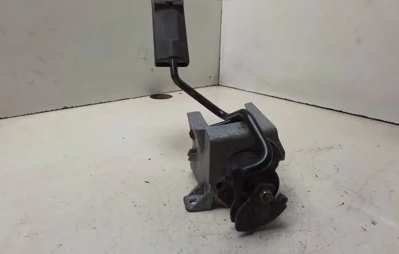 Audi A6 S6 C5 4B Accelerator throttle pedal 4A1721653B