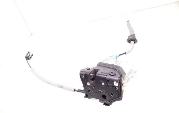 Audi A3 S3 8V Rear door lock 8K0839016H 5N0837017D