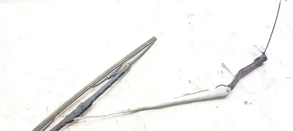 Nissan Almera Front wiper blade arm