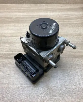 Dodge Caliber ABS Pump 25021203114 2199800 7D226122