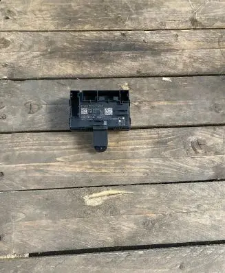 Audi A5 Door control unit/module 8W0959592M