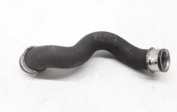 Mercedes-Benz C W204 Engine coolant pipe/hose A2045011682