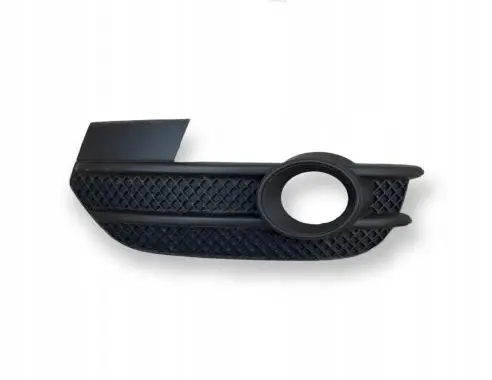 Audi Q3 8U Front bumper lower grill 8U0807682A