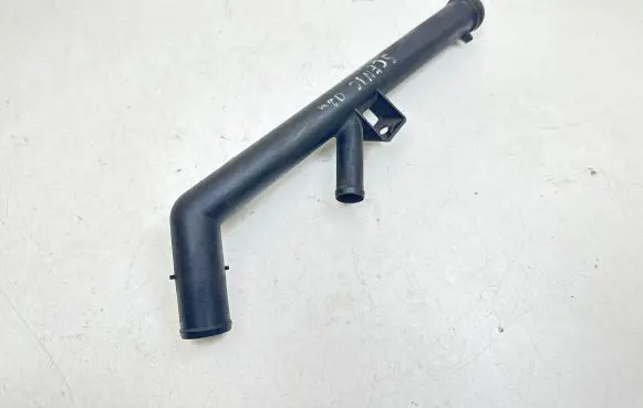 Renault Scenic I Engine coolant pipe/hose 8200134513