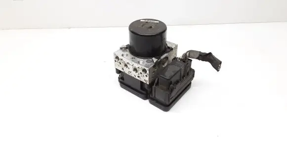 Volvo V40 ABS Pump P31317074 10096104143