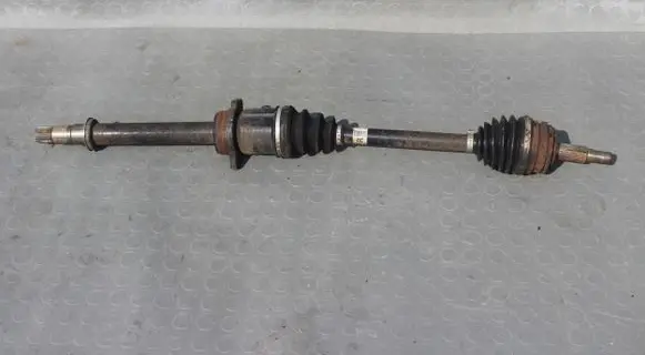 Toyota Auris 150 Front brake caliper