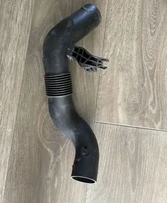 Peugeot 508 II Air intake hose/pipe 9820908580