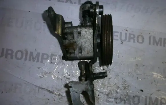 Mazda 626 Power steering pump GE4T32650C