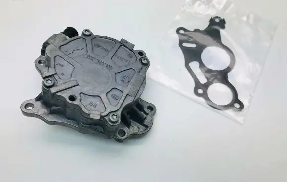 Volkswagen Beetle A5 Vacuum pump 03L145100F