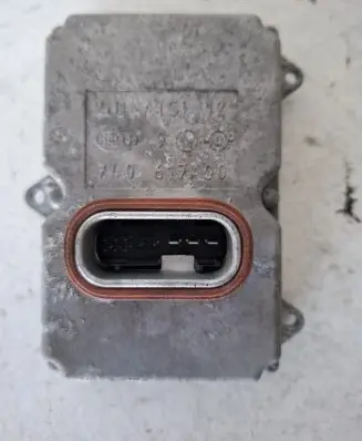 Mercedes-Benz E W211 Headlight ballast module Xenon A0038206026 5DF00827905 74062200