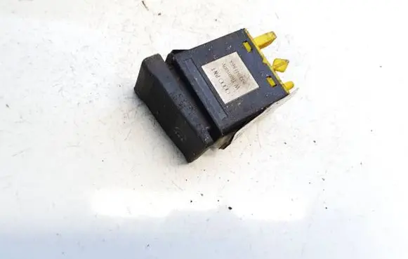 Fog light switch