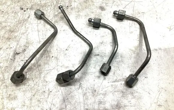 Opel Astra H Fuel injector supply line/pipe 