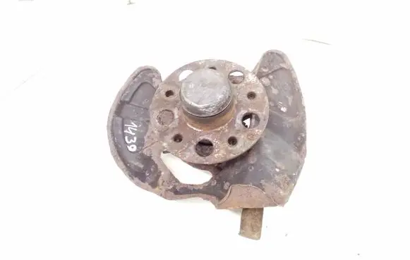 Front wheel hub spindle knuckle