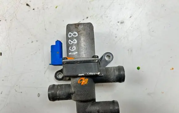 Coolant heater control valve