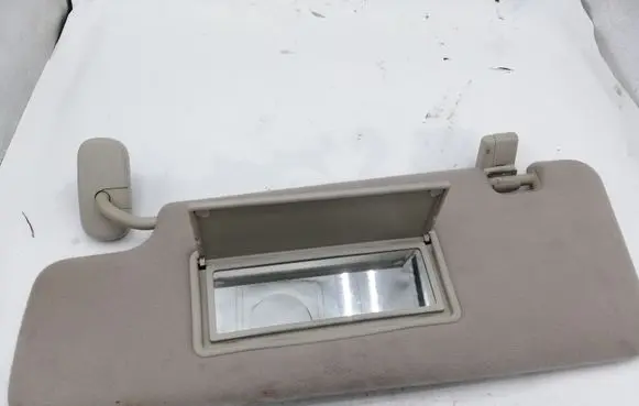 Land Rover Discovery 3 - LR3 Sun visor NOCODE