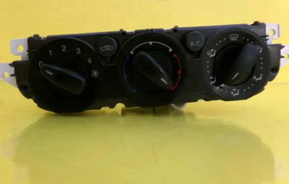 Ford Focus C-MAX Climate control unit 3M5T19980AD