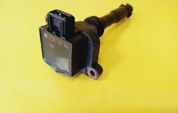 Lancia Kappa High voltage ignition coil 0221504006