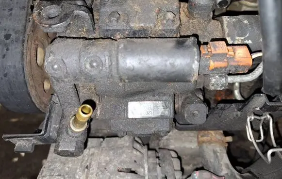 Renault Scenic II - Grand scenic II Fuel injection high pressure pump a2c200000754 8200430599