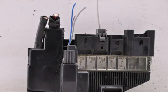 Suzuki Grand Vitara II Positive cable (battery) 