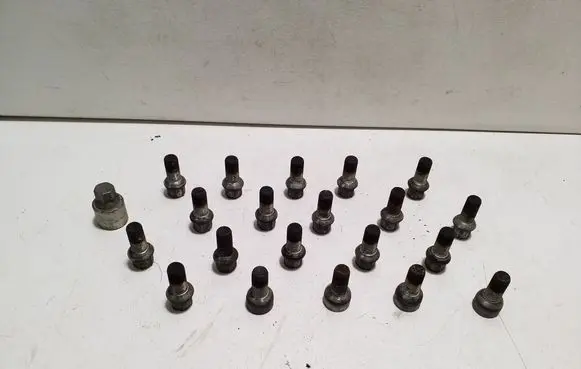Audi TT TTS Mk2 Nuts/bolts 