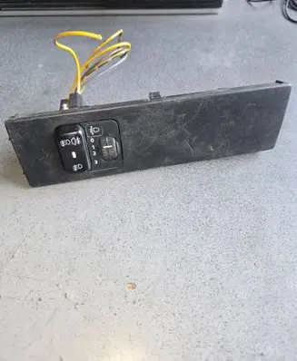 Mercedes-Benz Sprinter W901 W902 W903 W904 Headlight level height control switch 0075451524