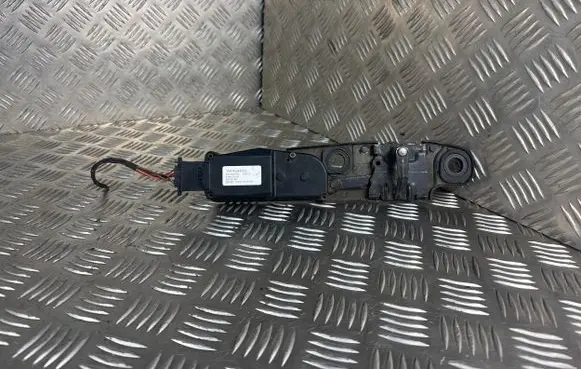 Volkswagen PASSAT B7 Tailgate/trunk/boot lift motor 3AF827887