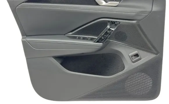 Volkswagen Tayron II Front door card panel trim 57L867011H