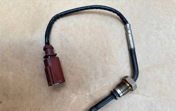 Audi Q7 4M Exhaust gas temperature sensor 8W0906088AE
