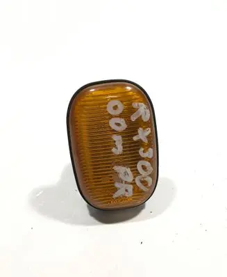 Lexus RX 300 Front fender indicator light 6R019461 E13013047 013047