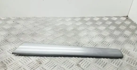 Volkswagen Jetta VI Front door trim bar 5C6867439A