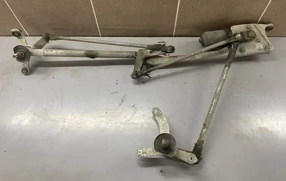 Honda Civic Front wiper linkage 78082