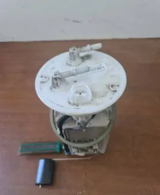 KIA Carens II In-tank fuel pump 311101D200 2000A81460