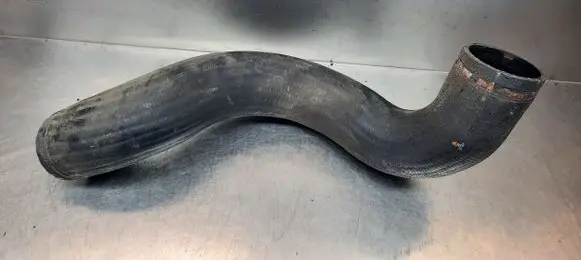 Volvo V70 Intercooler hose/pipe