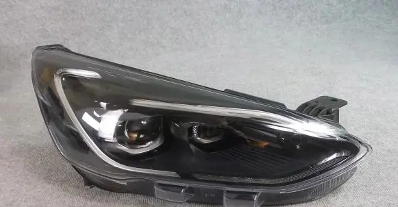 Ford Focus Headlight/headlamp JX7B-13E016-CE