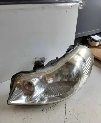 Suzuki SX4 Headlight/headlamp 10016684