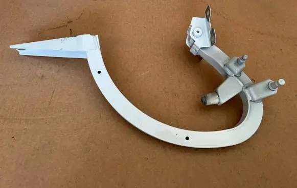 Audi A4 S4 B9 8W Tailgate/trunk/boot hinge 8W5827306A