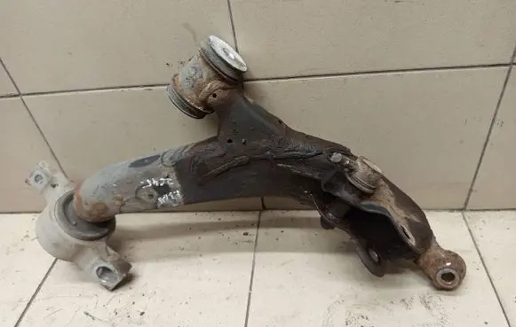 Lexus GS 300 350 430 450H Front lower control arm/wishbone