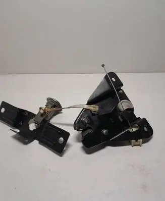 Chrysler 300M Tailgate/trunk/boot lock/catch/latch
