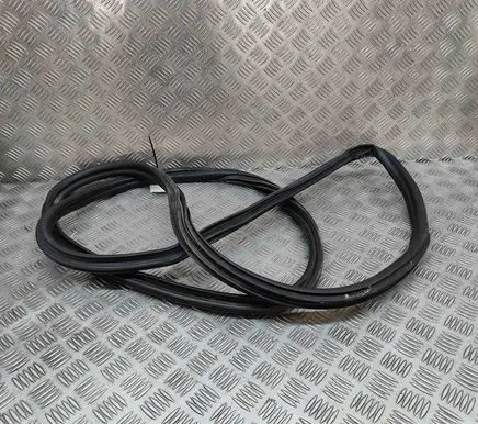 Mercedes-Benz Vito Viano W447 Rubber seal front coupe door A4477210600