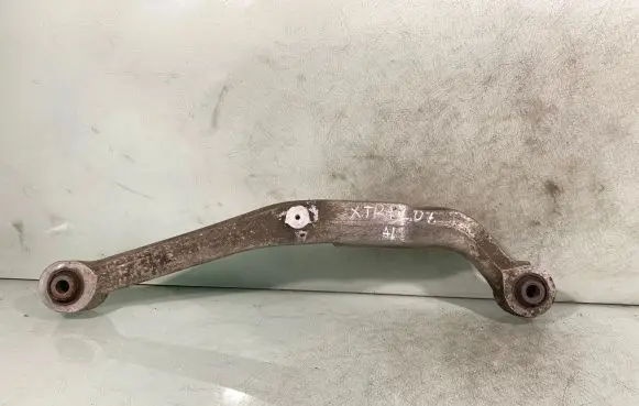 Nissan X-Trail T31 Rear upper control arm/wishbone