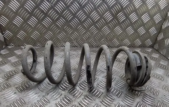 Toyota Prius+ (ZVW40) Rear coil spring