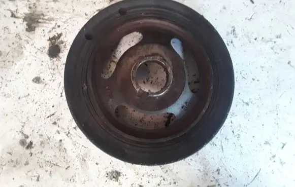 Ford Focus Crankshaft pulley 9654961080