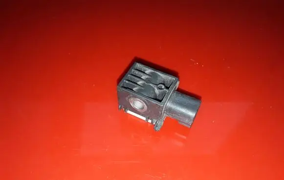 Hyundai Santa Fe Airbag deployment crash/impact sensor 959303L100 SA320100000 21070117