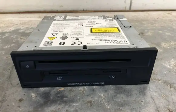 Volkswagen PASSAT B8 Navigation unit CD/DVD player 5NA035020FBILI 5NA035020F